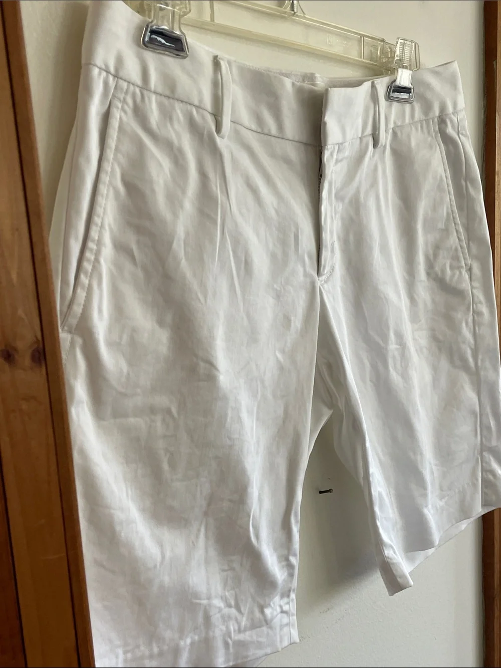 BANANA REPUBLIC Martin Fit White Bermuda Shorts with Back Flap Pockets 8